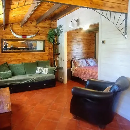 Hill Hide Away Holiday home *